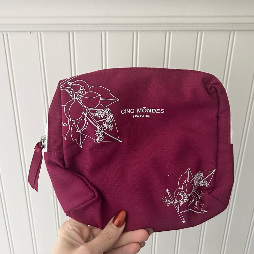 Cinq Mondes Spa Paris Cosmetic Bag